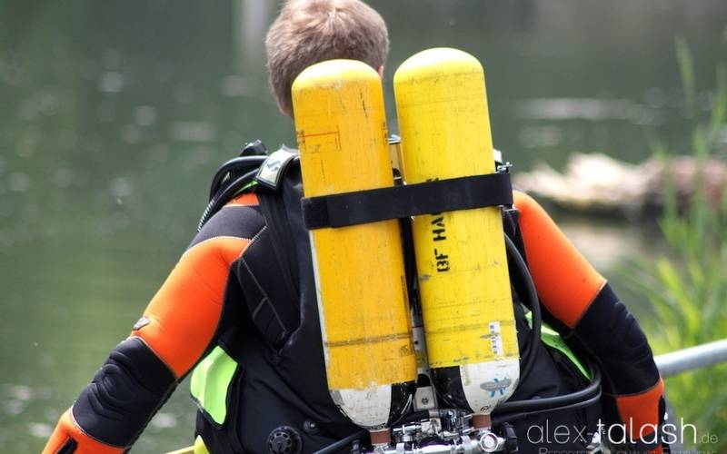 Symbolfoto - Taucher der Feuerwehr 
Foto: Alex Talash