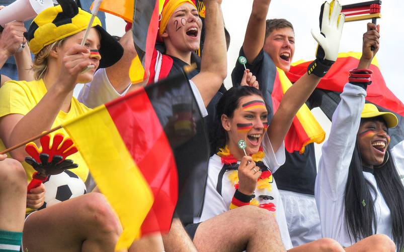 Deutschland-Fans bei der WM
Bei der Verwendung in Social-Media muss die Bildquelle manuell angegeben werden!