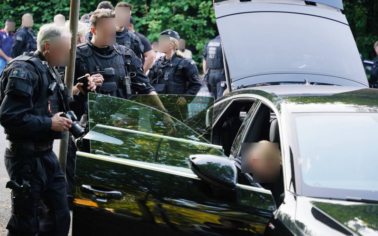 Dursuchungen nach Massenschlägerei in Castrop-Rauxel