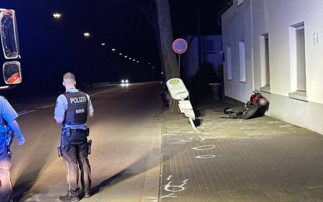 Unfall mit Bushaltestellenschild in Castrop-Rauxel