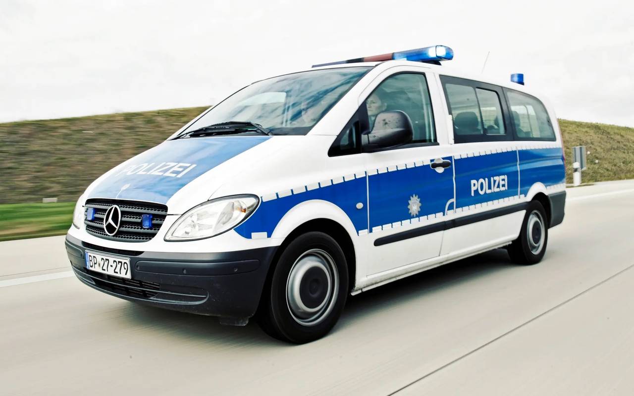 Bundespolizei Streifenwagen