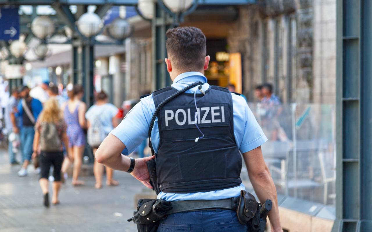 Polizist Symbolbild
