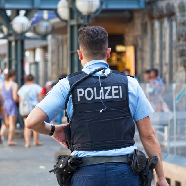 Polizist Symbolbild
