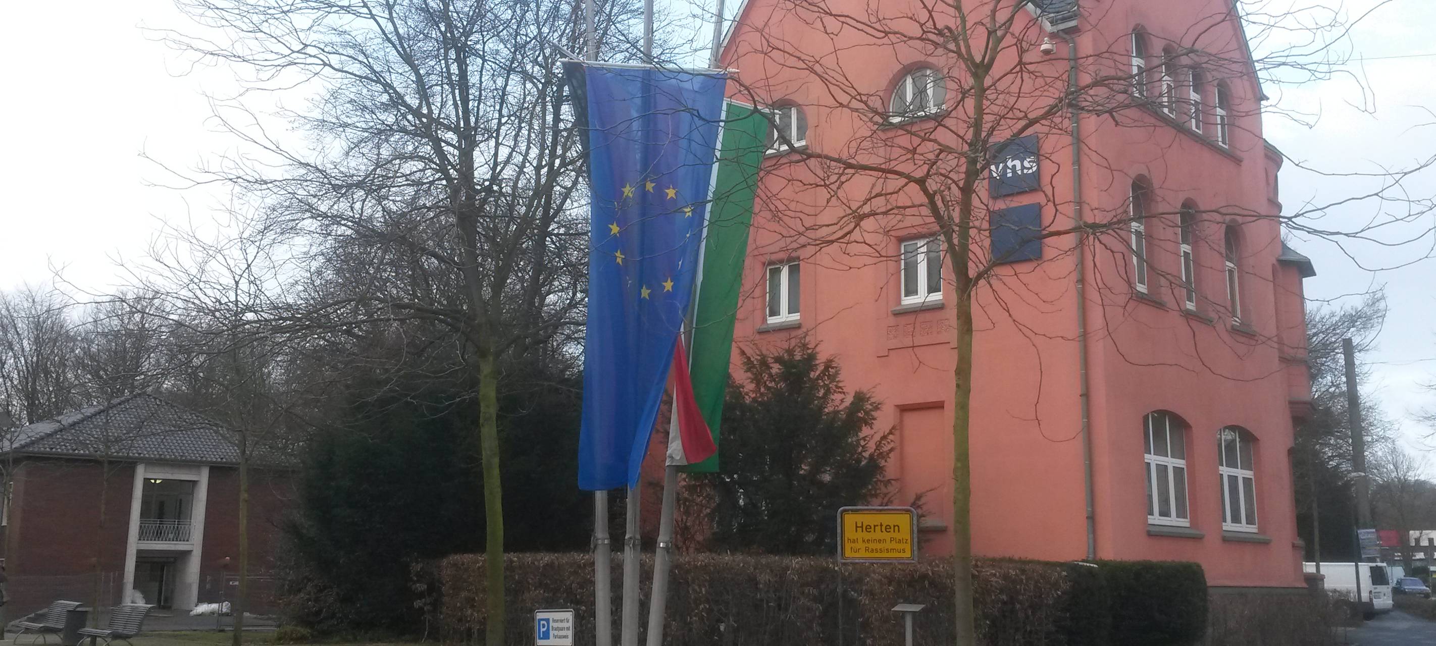 Tod von Clement: Flaggen auf Halbmast