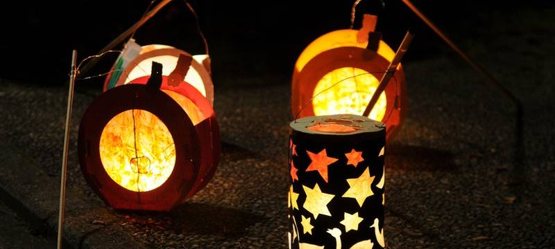 Martinsumzüge ziehen durchs Vest