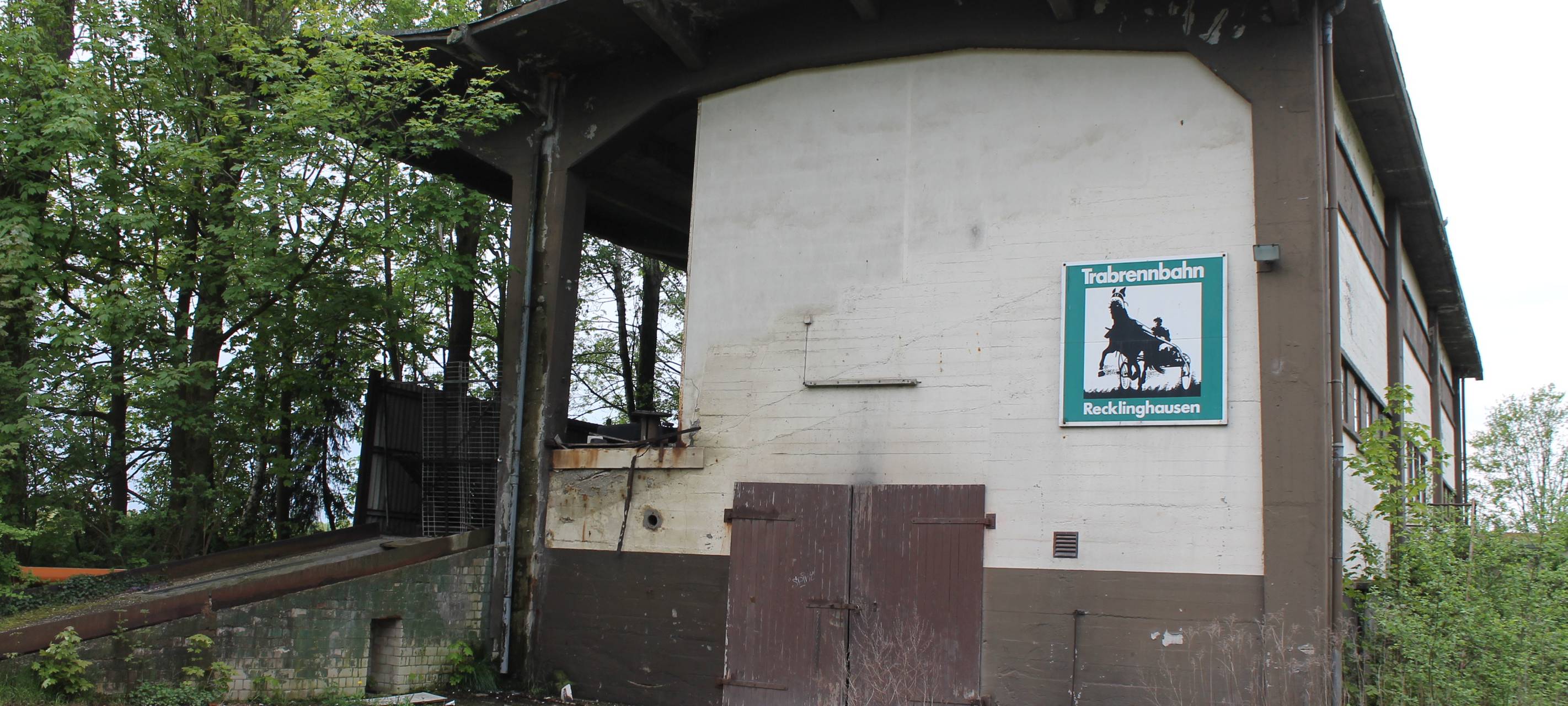 Bezirksregierung hilft Trabrennbahn