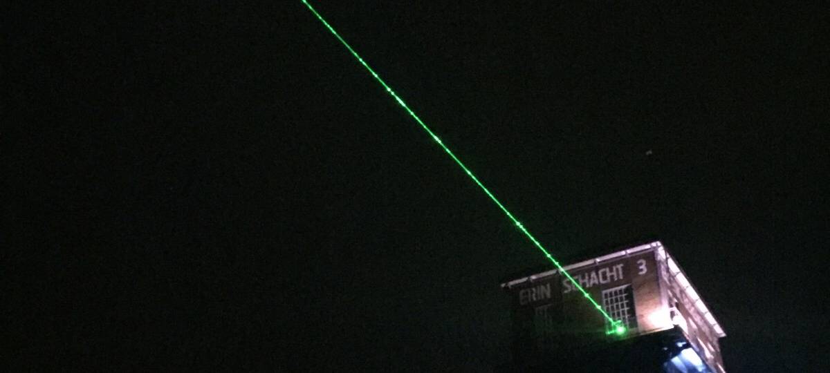 Castrop schaltet den Weihnachtslaser ein