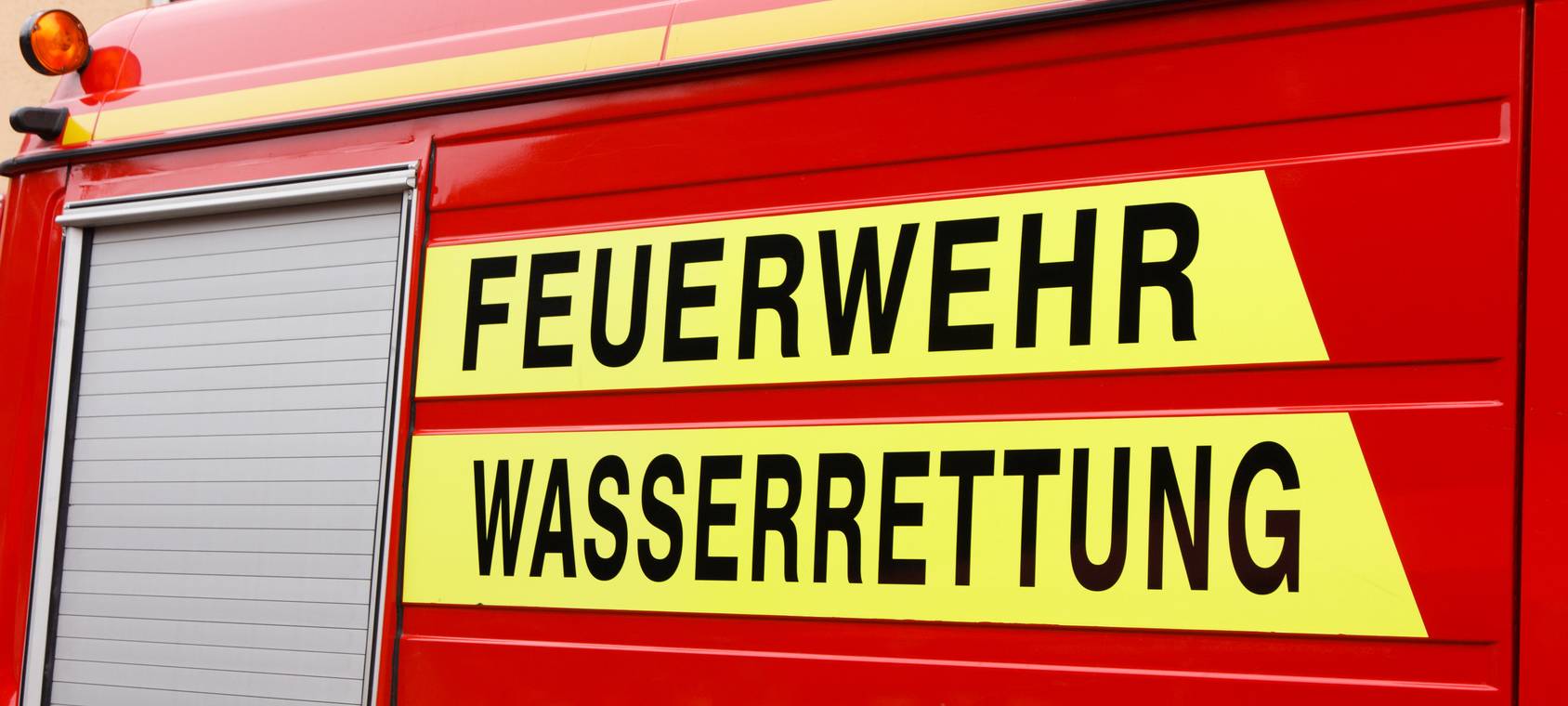 Mehrere Verletzte bei Sportboot-Unglück auf Kanal