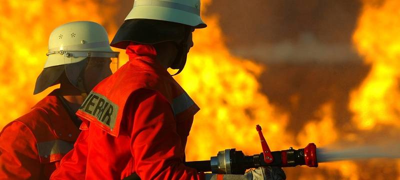 Recklinghausen: Sperrungen nach LKW-Brand auf A2
