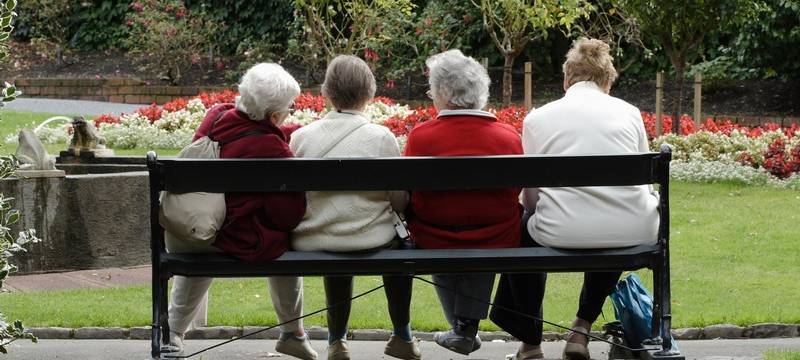 Herten: 30 bunte Bänke in der Innenstadt