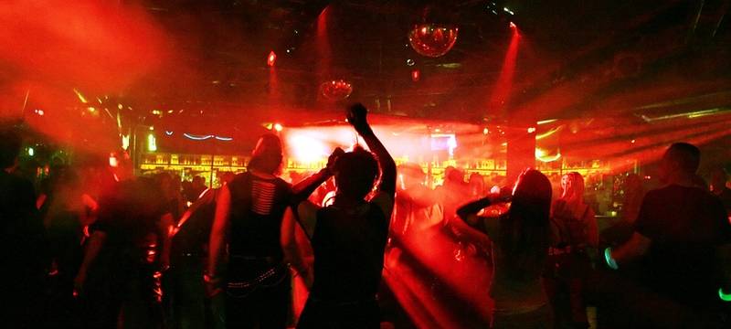 Clubs und Diskos müssen geschlossen bleiben