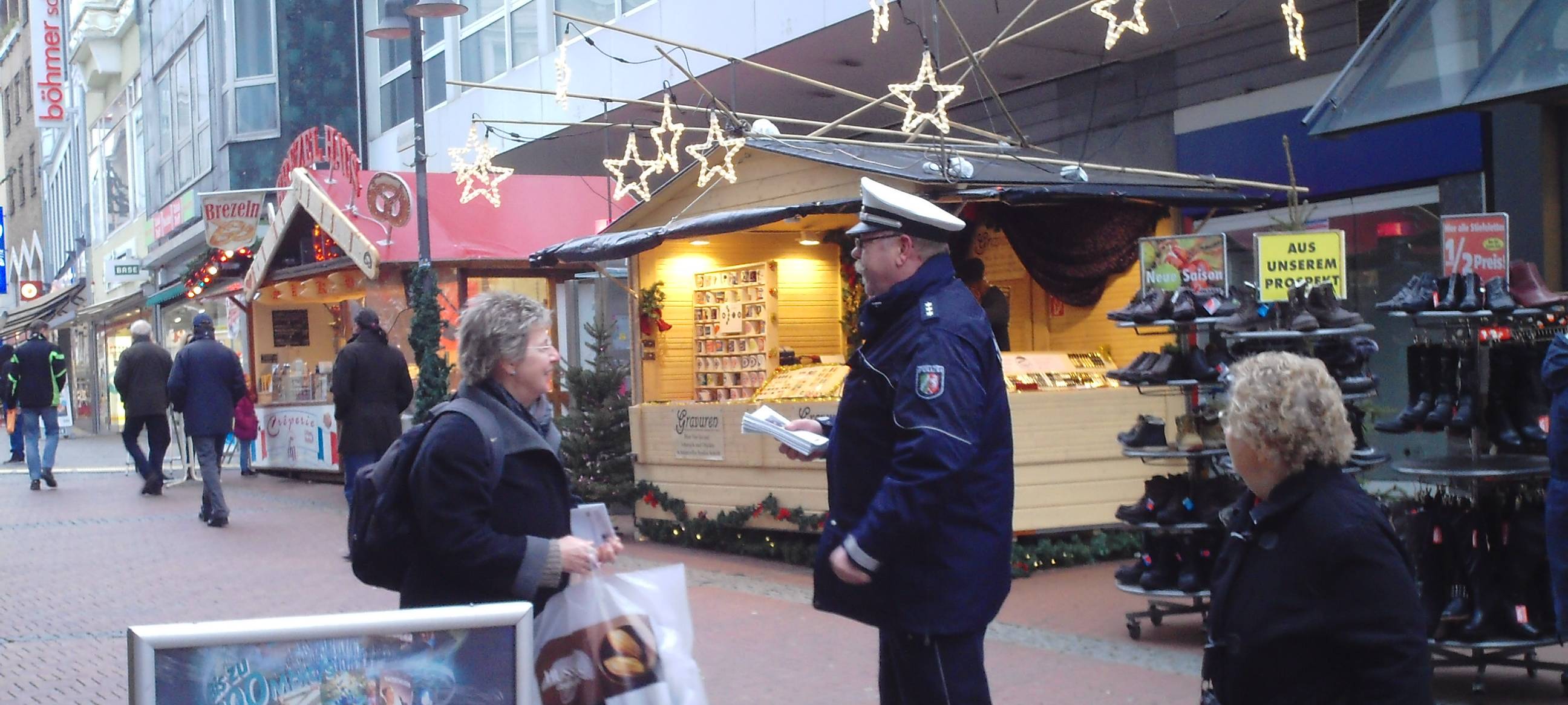 Deutlich mehr Taschendiebstähle: Infostände der Polizei