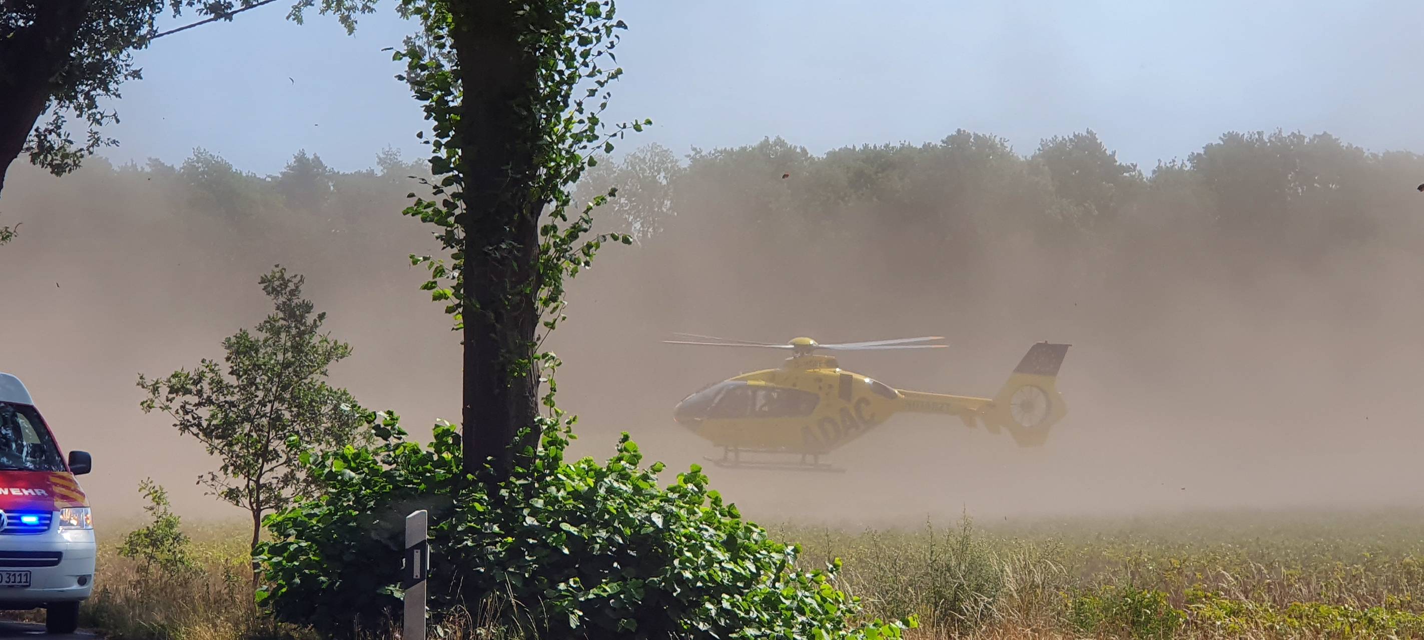 Rettungshubschrauber nach schwerem Unfall im Einsatz