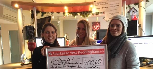 Halterner Traurednerin Nicole Stüer spendet für Lichtblicke