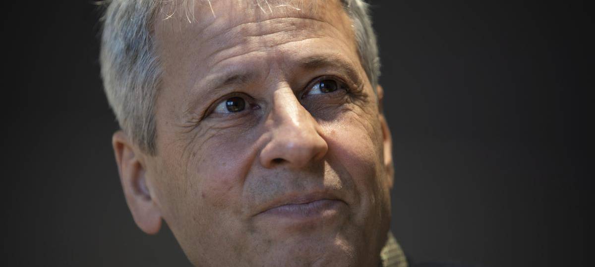 Favre bleibt Trainer beim BVB