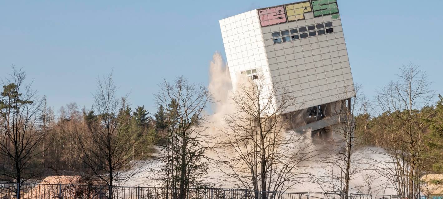 46 Meter hoher Förderturm gesprengt