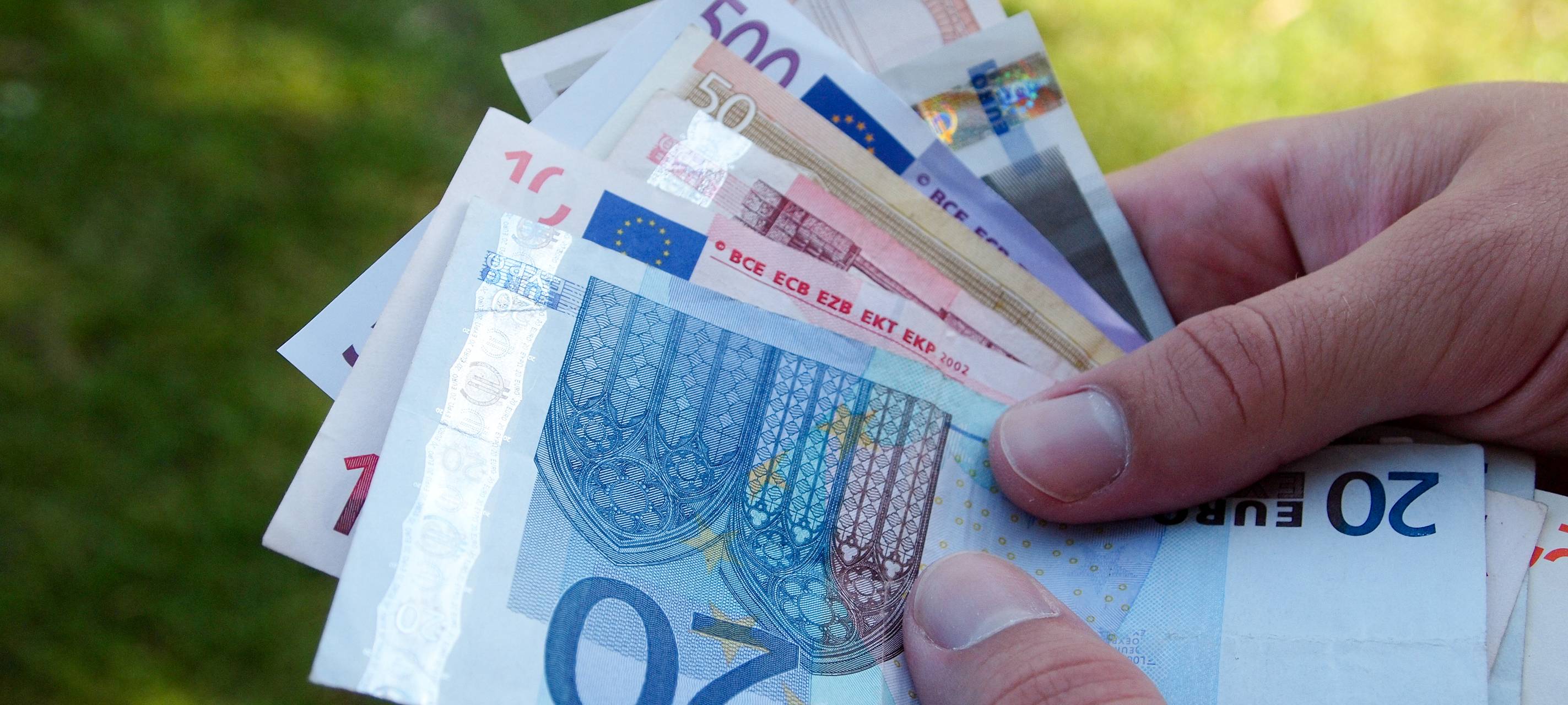 Monatliches Grundeinkommen: Kommt der staatlich finanzierte Modellversuch in Deutschland?