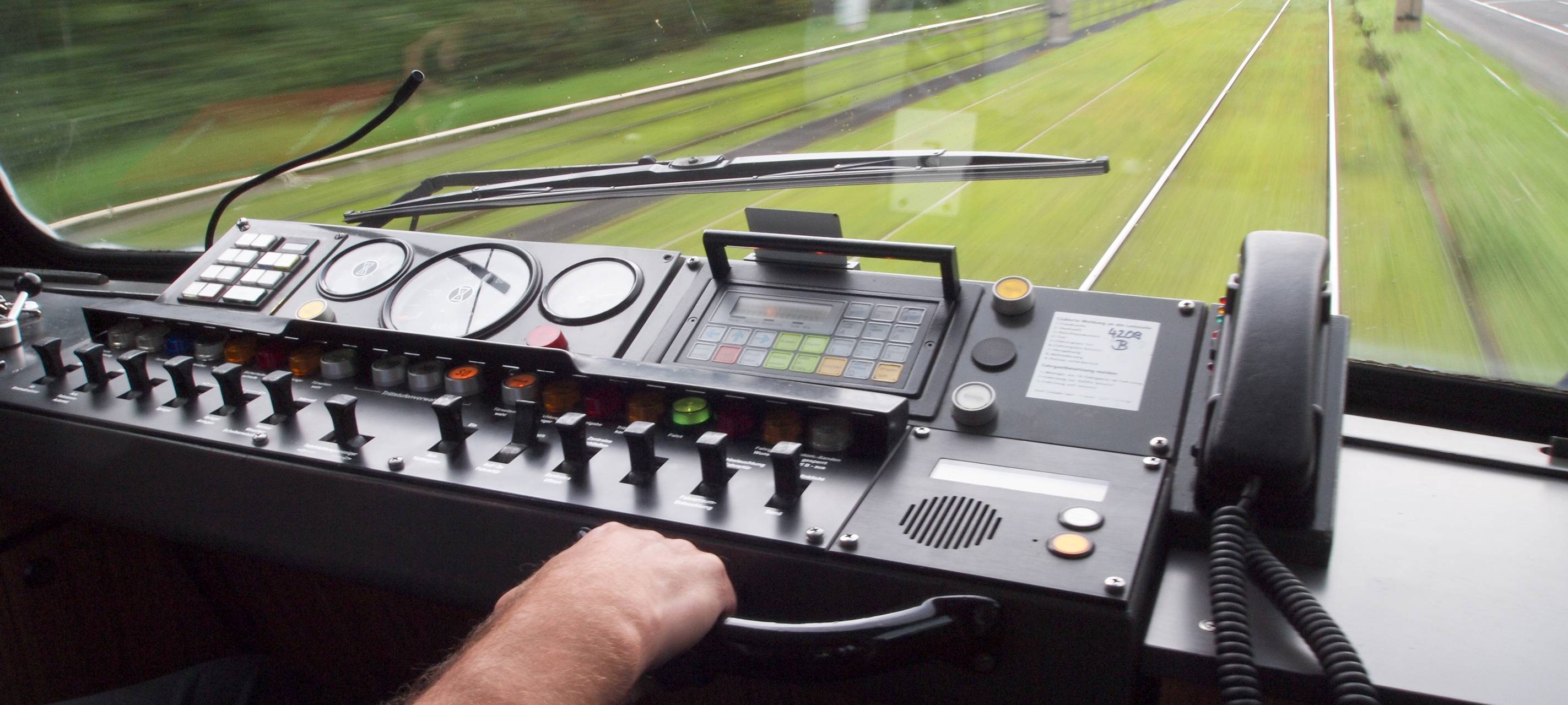 Nach Bombensuche: Bahnsperrungen aufgehoben