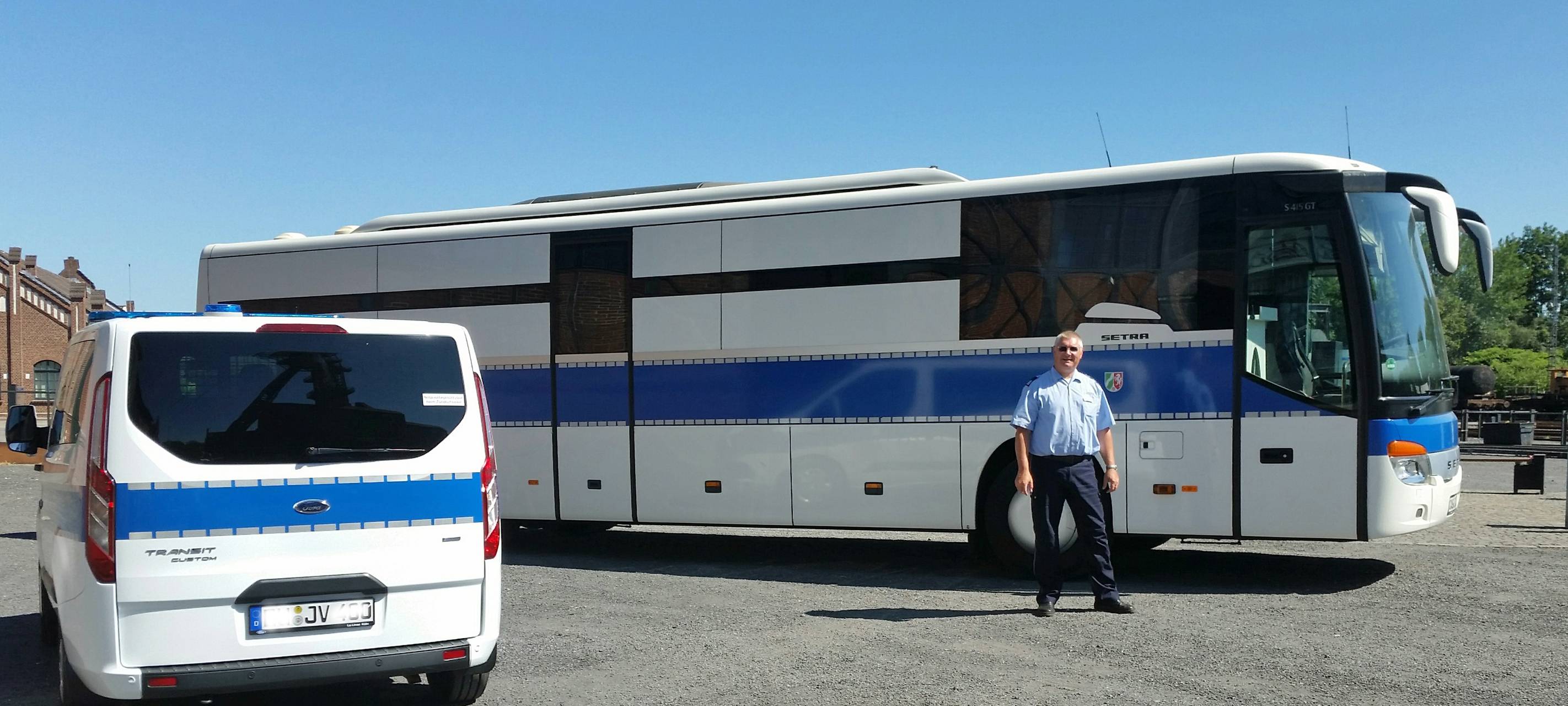 Corona-Impfaktion im JVA-Bus