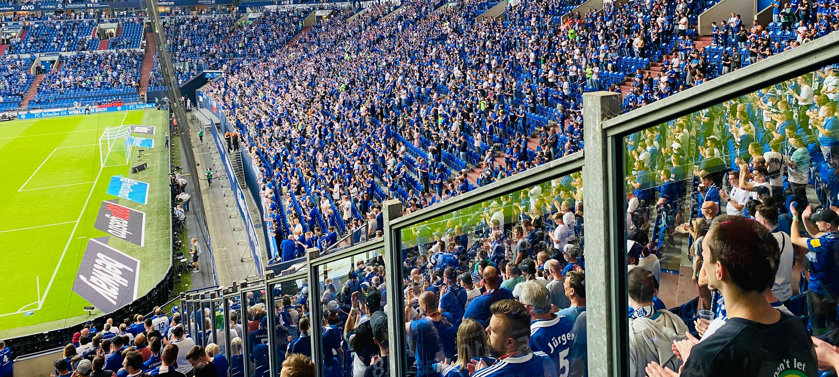 Schalke gewinnt 4:1 gegen Nürnberg