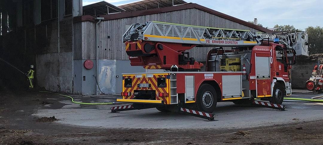 Lagerhallenbrand in Holsterhausen
