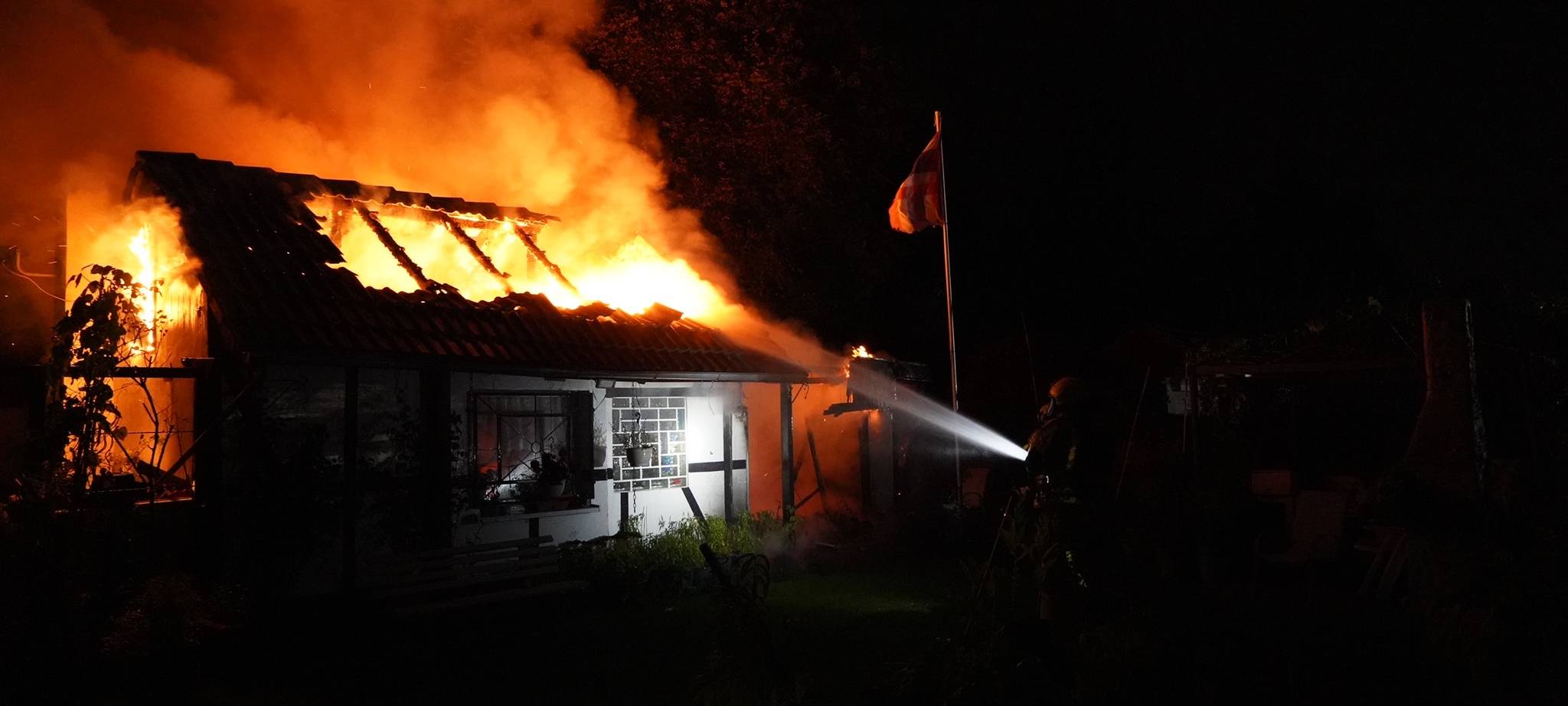 Laube in Bladenhorst komplett abgebrannt