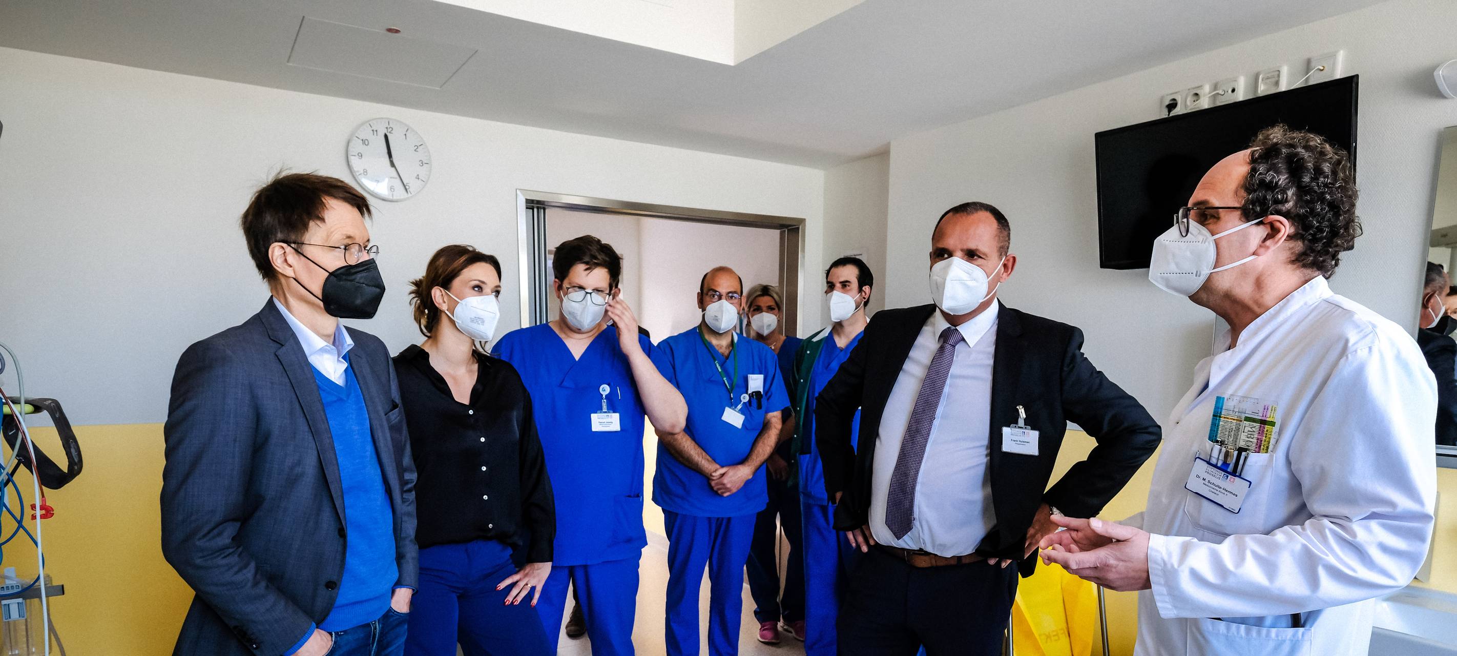 Lauterbach auf Stippvisite im Prosper-Hospital