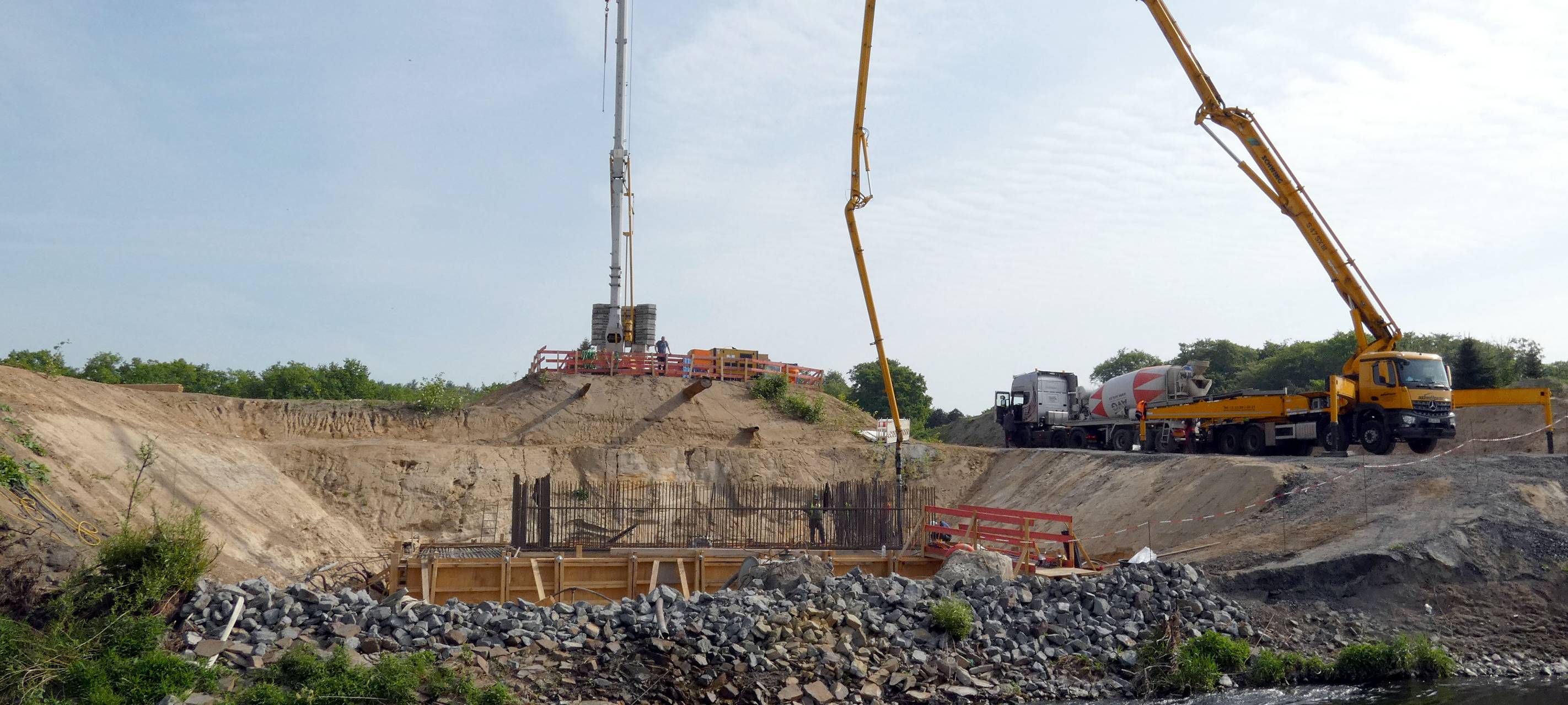 Arbeiten an neuer Lippebrücke laufen wieder