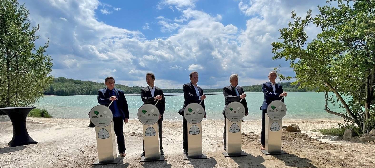 Startschuss für größte schwimmende Solaranlage Deutschlands