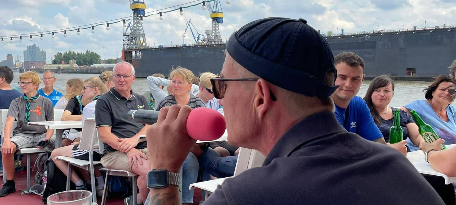 Reisemagazin Unterwegs: Hafenrundfahrt in Hamburg