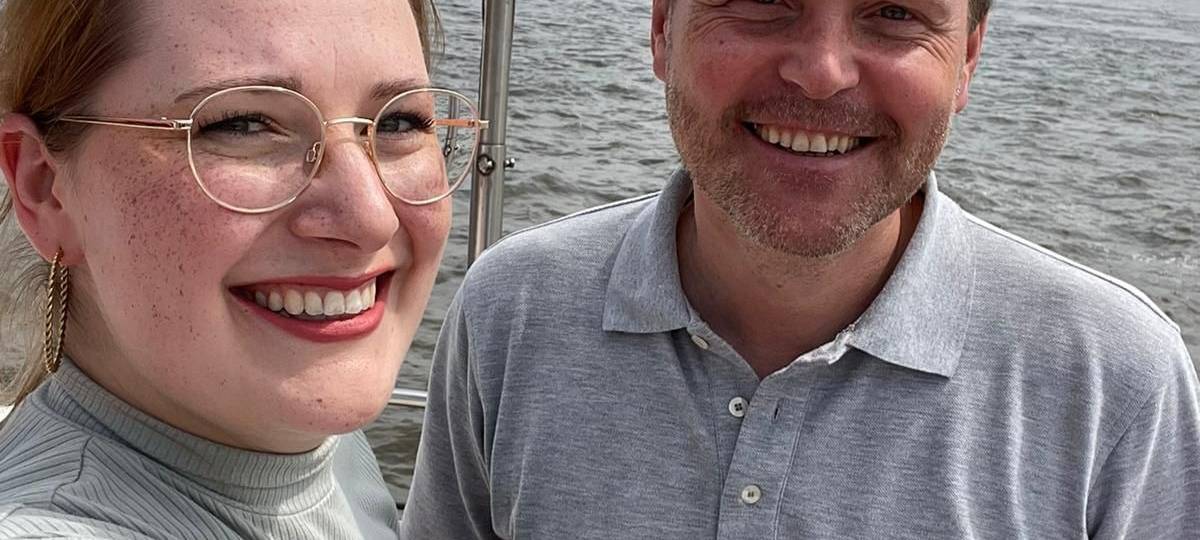 Hafenrundfahrt Hamburg: Hamburg Reporterin Svenja Jesse und Hubert Neubacher