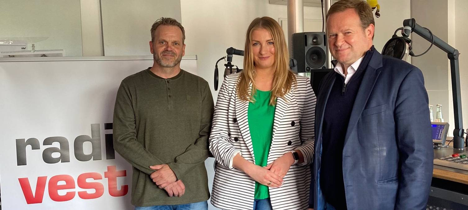 Hörer stellt Politiker wegen Energiekrise zur Rede