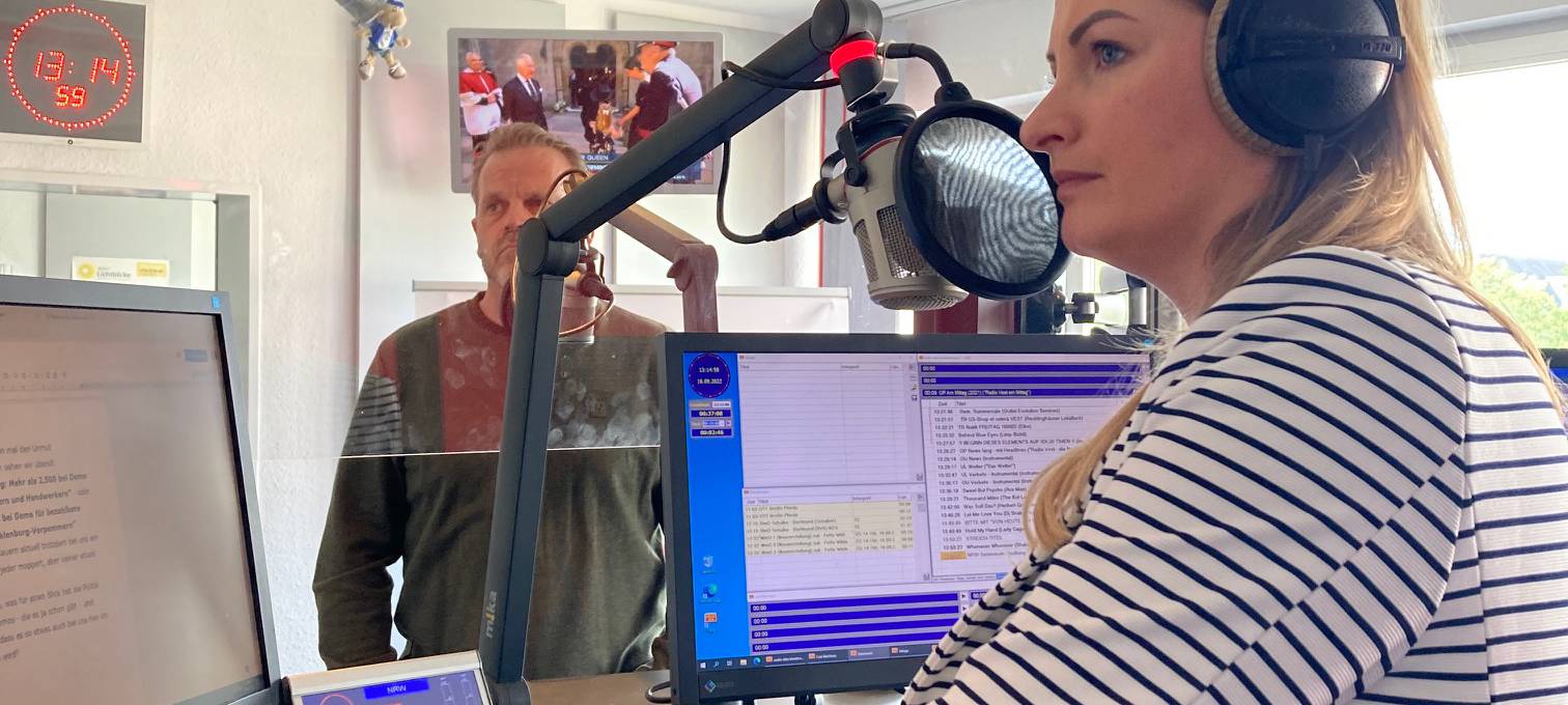 Hörer stellt Politiker wegen Energiekrise zur Rede