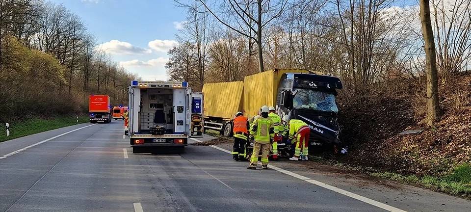 Der Autobahnzubringer in Dorsten war nach dem schweren LKW-Unfall gesperrt.