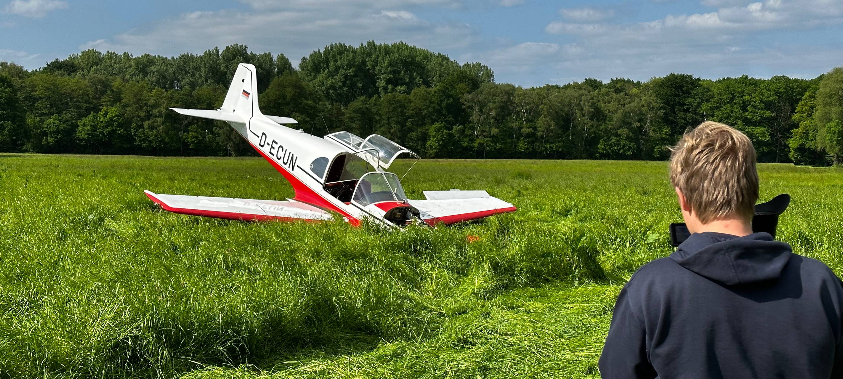 Recklinghausen / Marl: Flugzeug muss notlanden