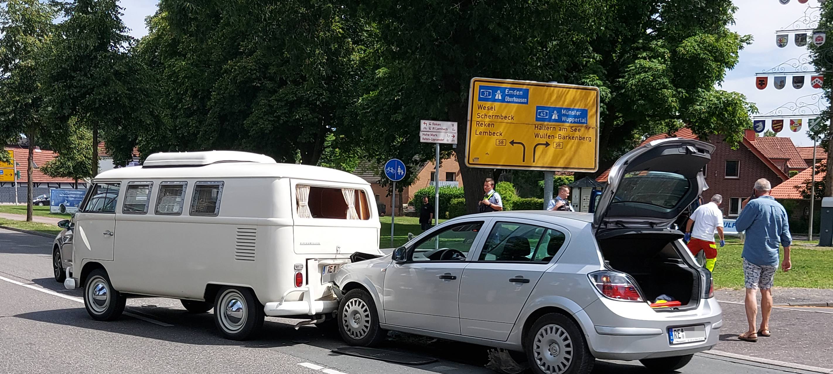 Unfall mit wertvollem VW-Bus in Dorsten