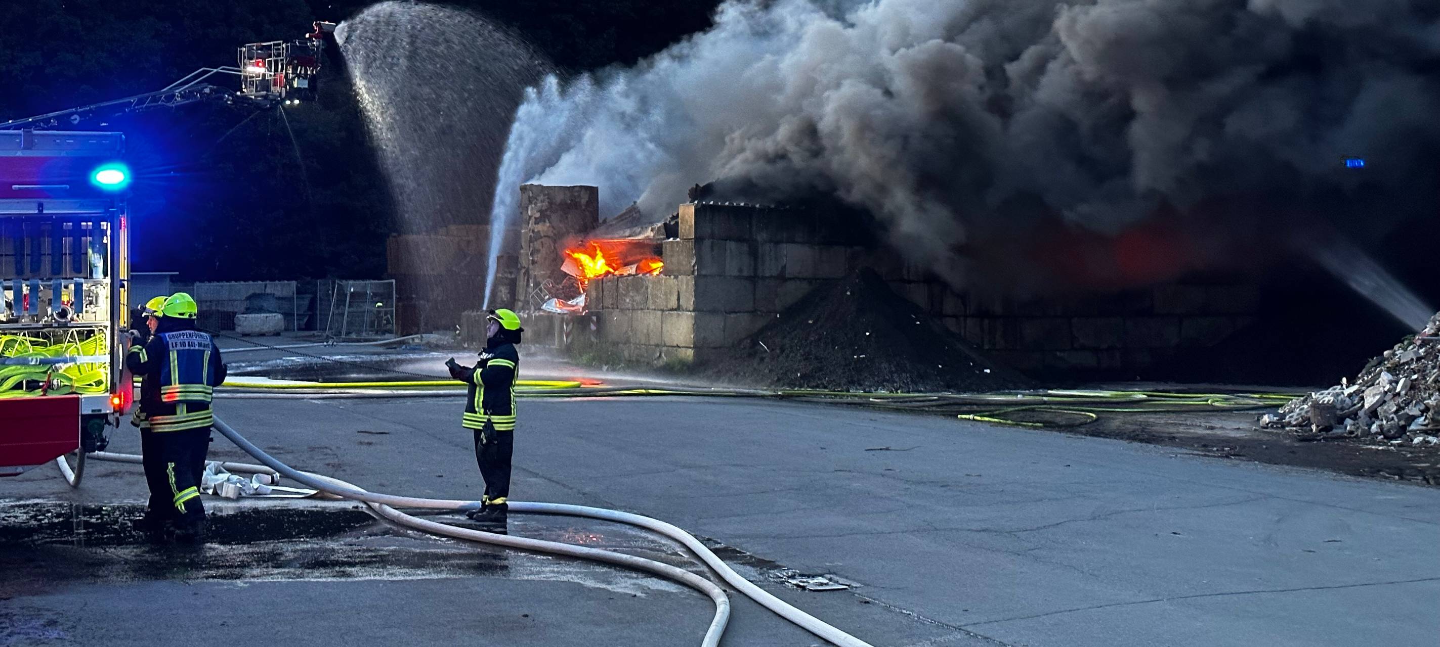 Feuer in Marler Industriegebiet - ENTWARNUNG