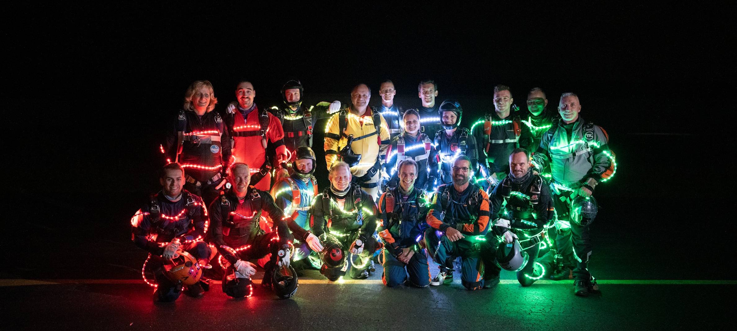 Fallschirmspringer aus Marl holen den Rekord