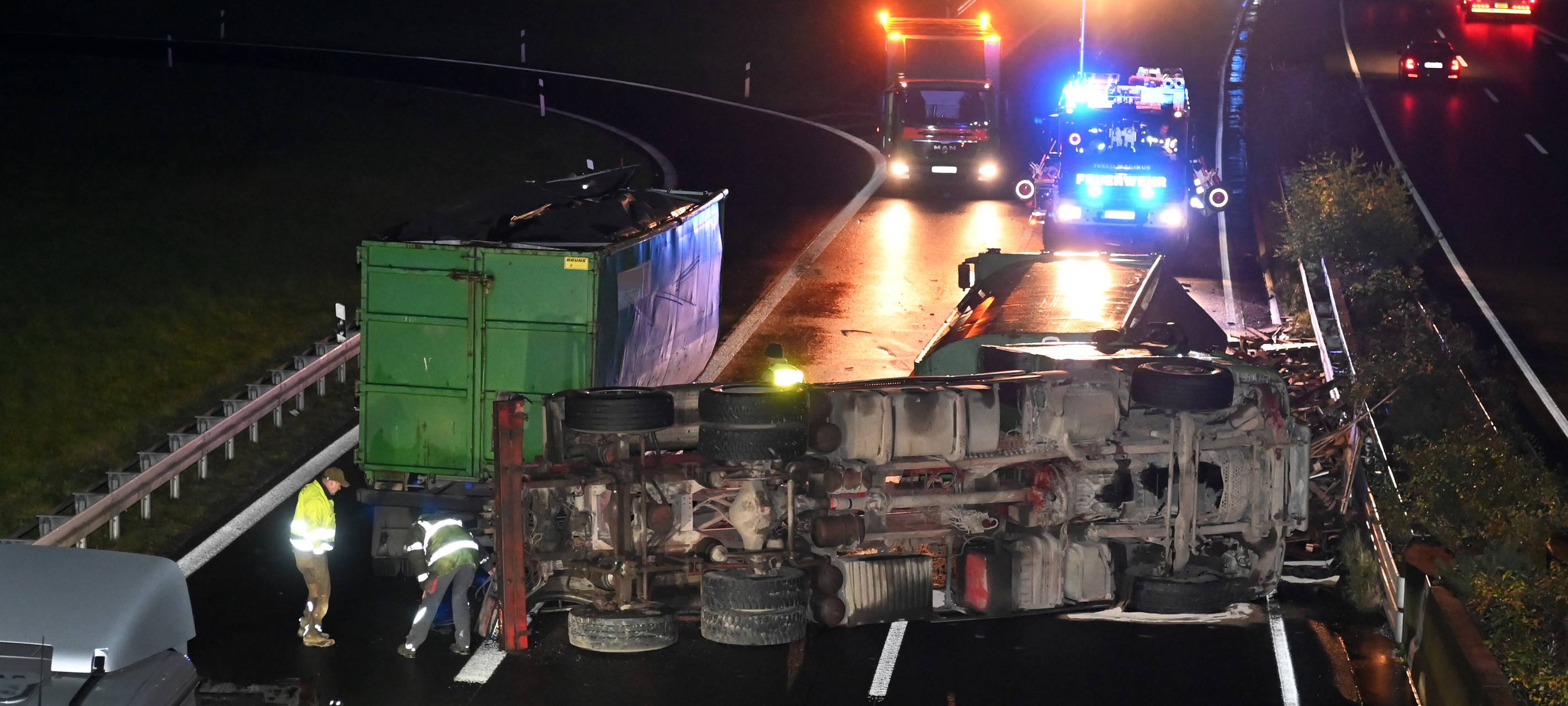 Unfall auf A43 bei Haltern: LKW umgekippt