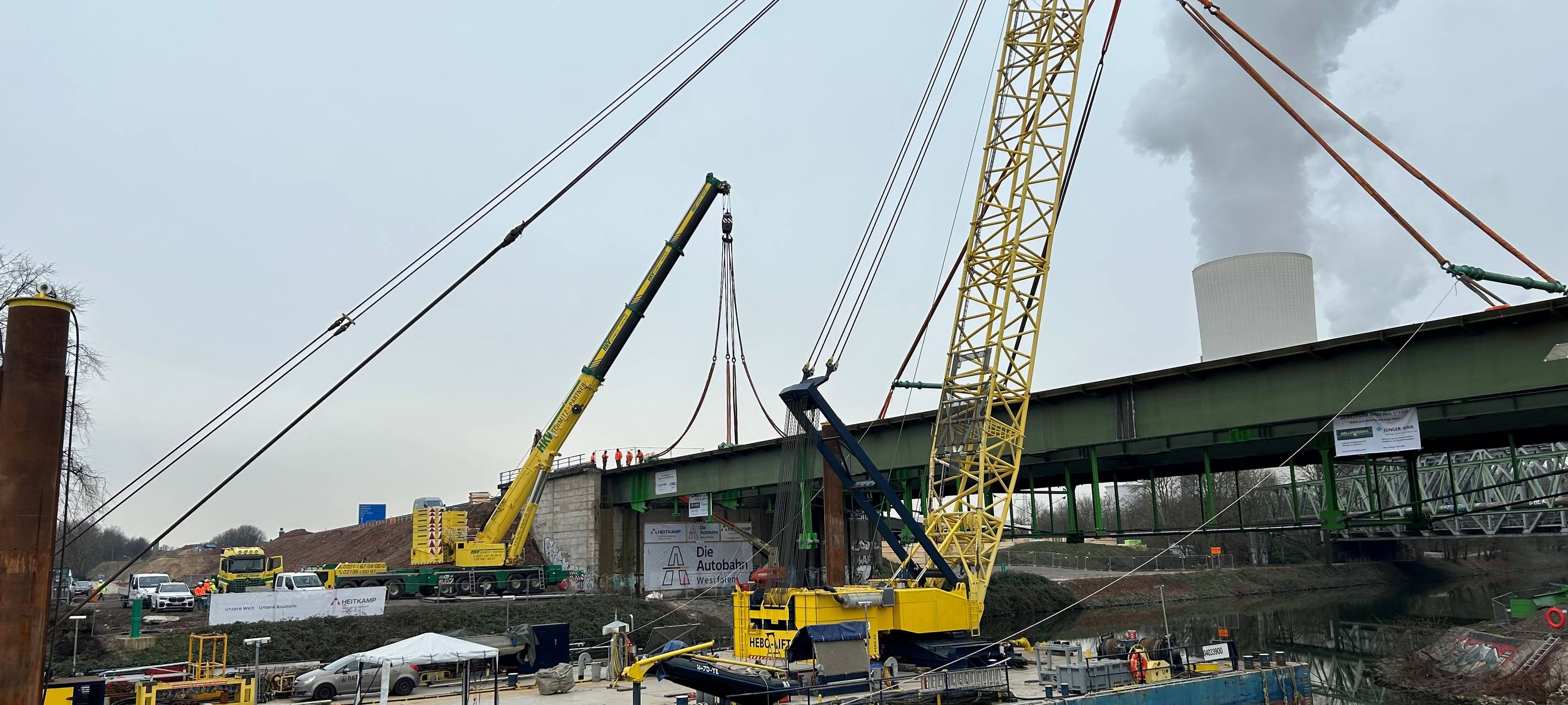 Abriss der Emschertalbrücke an der A43 ist gestartet