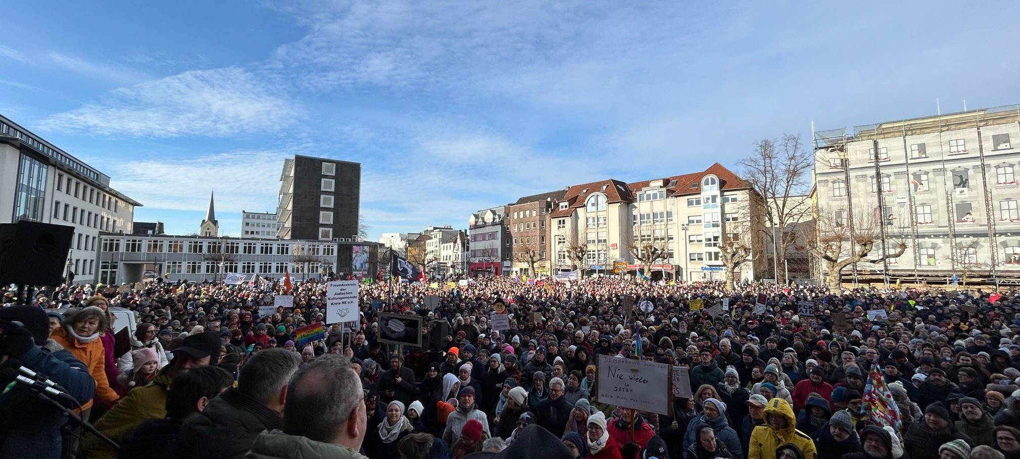 12.000 Teilnehmer bei Demo gegen Rechts in Recklinghausen