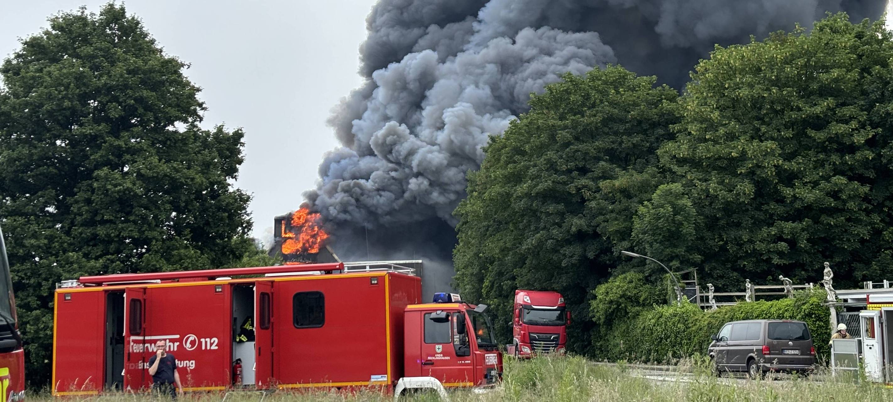 Recklinghausen: Neue Infos nach Lagerhallenbrand