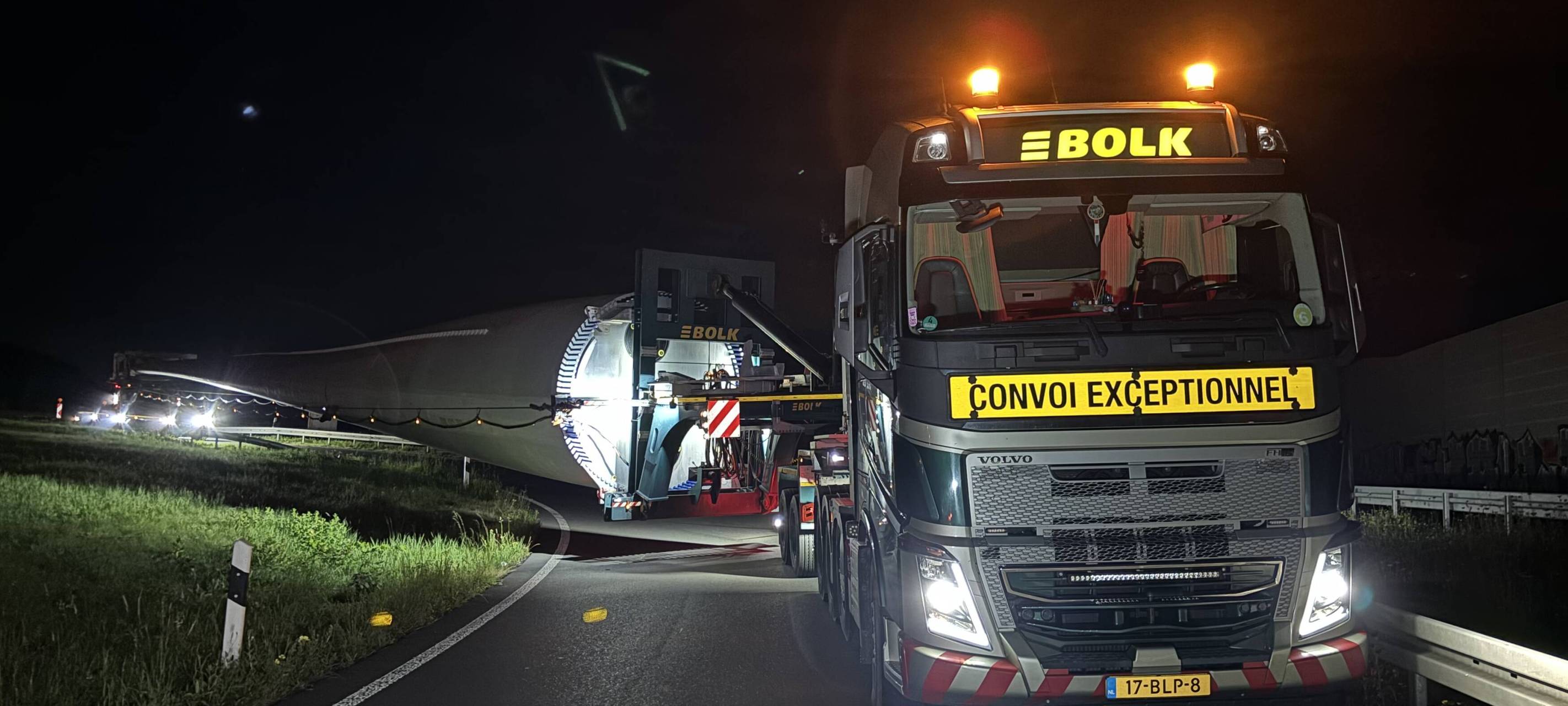 Recklinghausen: Windrad-Flügel steckt fest