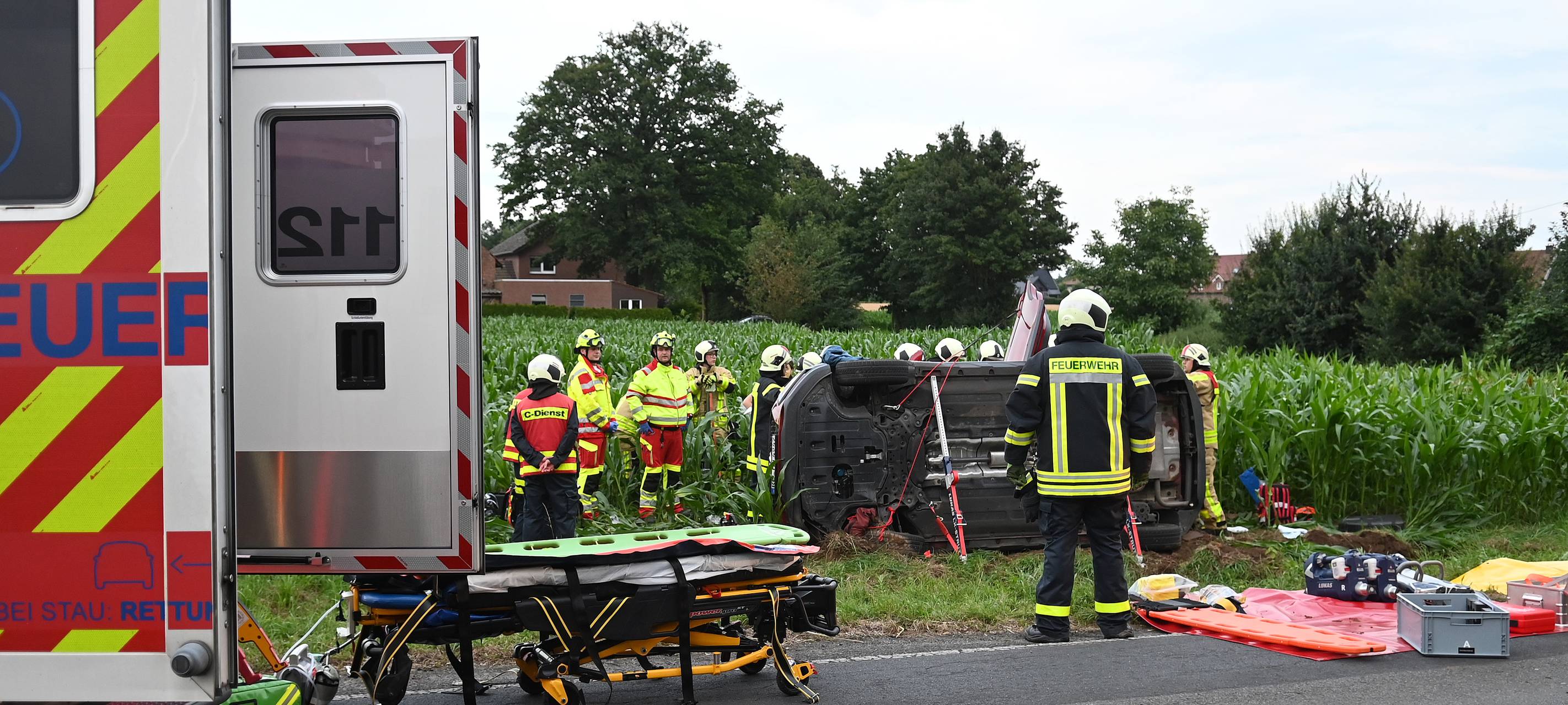Auto überschlägt sich in Dorsten