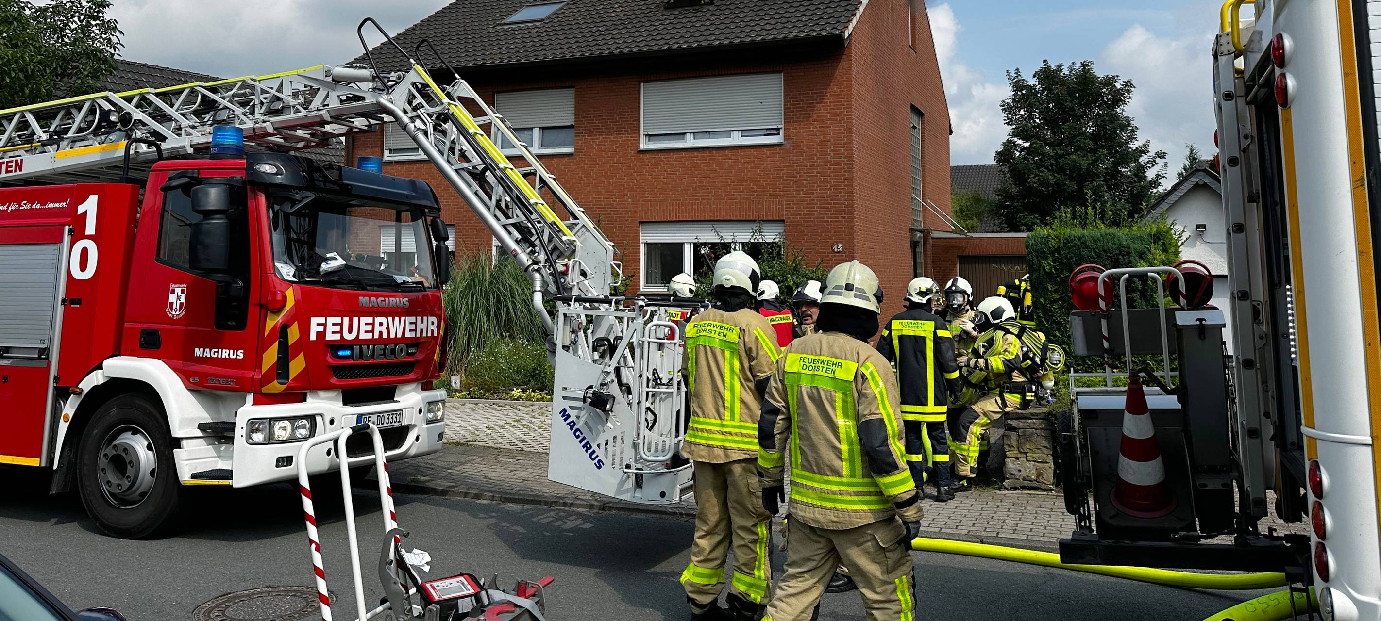 Feuer in Dorsten: Katze stirbt bei Dachstuhlbrand