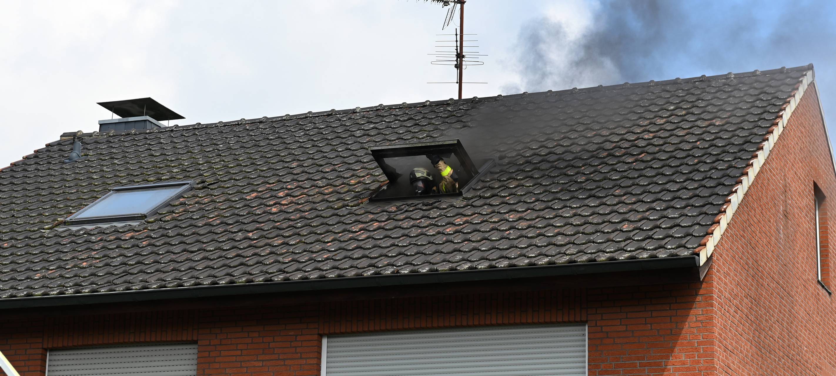 Feuer in Dorsten: Katze stirbt bei Dachstuhlbrand