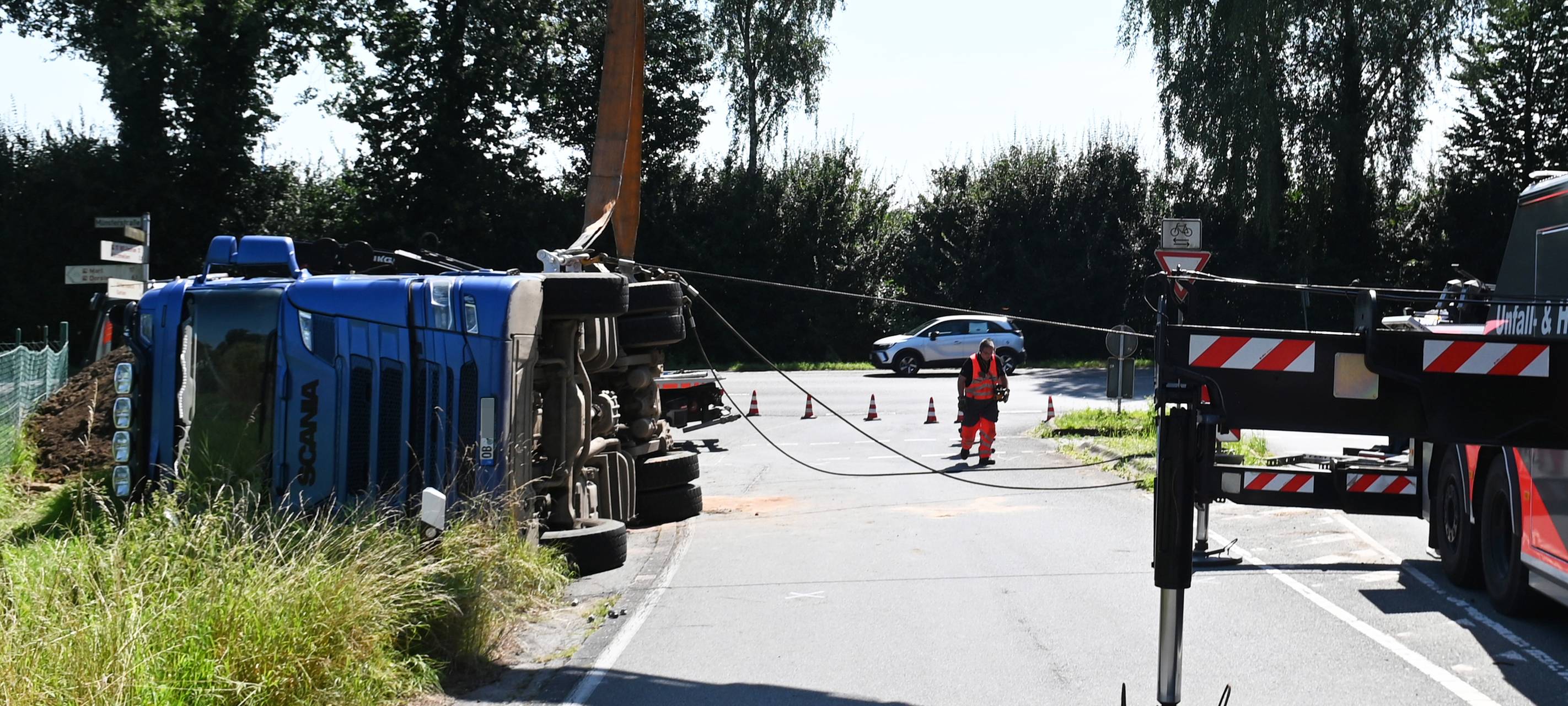 LKW-Unfall auf der B225 an der Stadtgrenze zu Dorsten