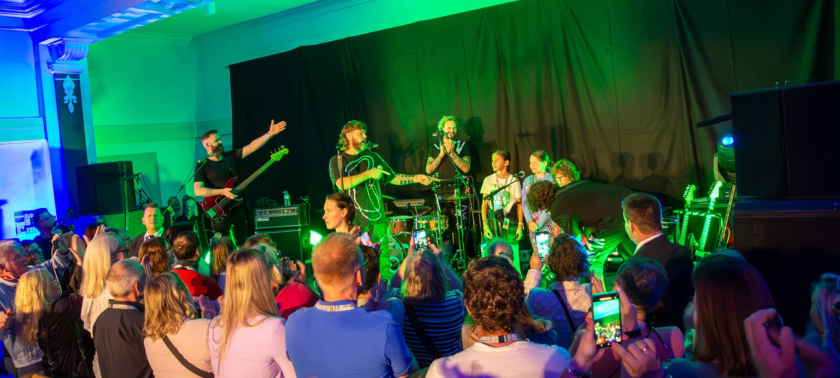 So war das Geheimkonzert mit Rea Garvey