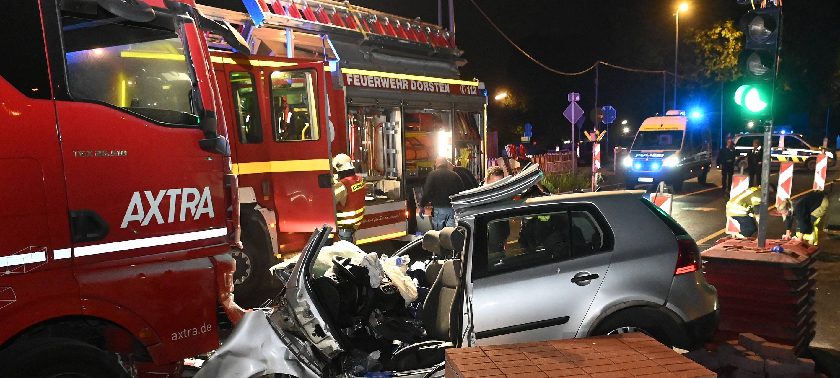 Autofahrer und Hund sterben bei Unfall in Dorsten