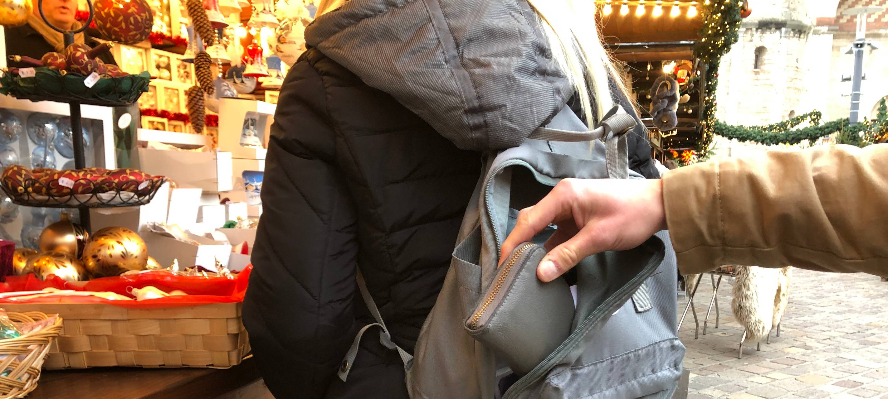 Polizei kontrolliert auf Weihnachtsmärkten im Kreis